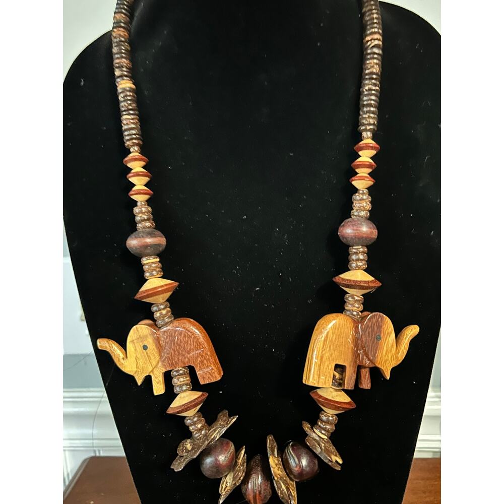 Vintage Handcrafted Carved Elephant Necklace Brown Beaded Statement Boho - Picture 8 of 12